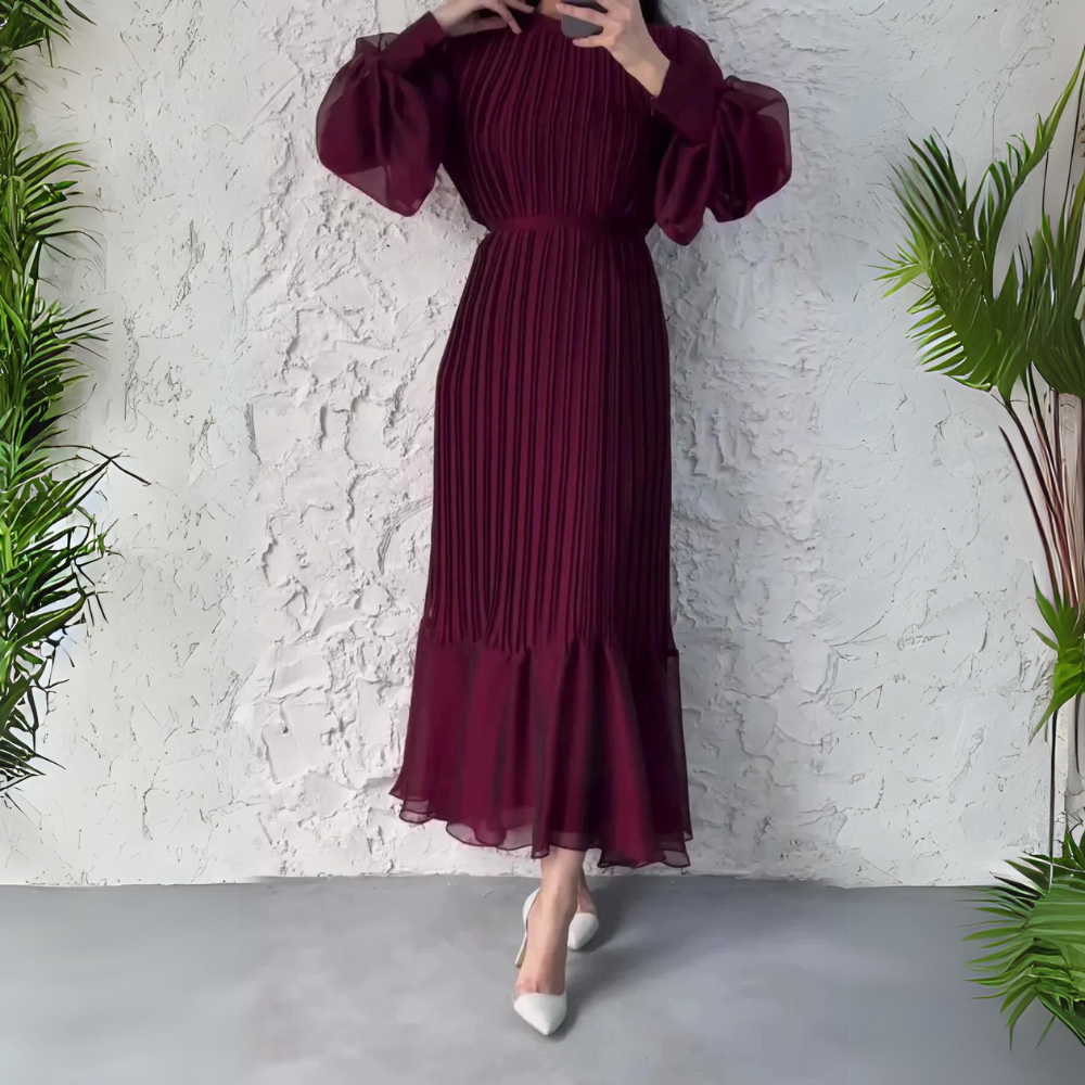 Elegant Pleated Maxi Dress