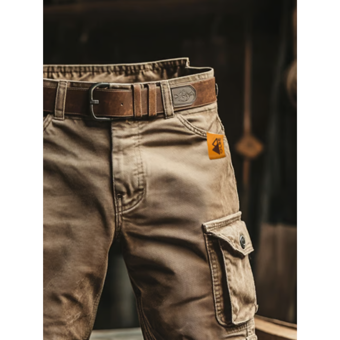 Retro multifunctional cargo shorts for men in ripstop