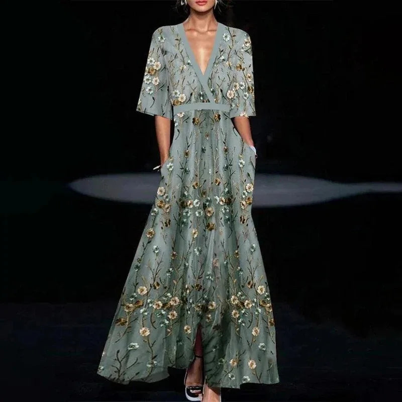 Jamie - Elegant Dress with Floral Pattern