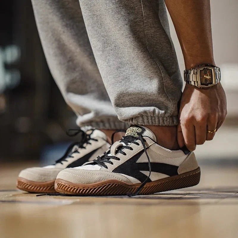 Leo | Retro Low-Top Sneakers